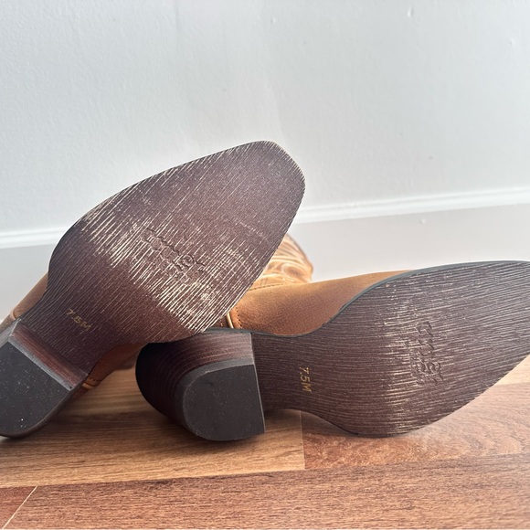 Durango Brown Tan Leather Western Heeled Boots - Picture 5 of 8